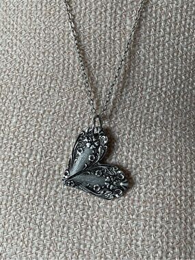 Silver Heart Pendant Necklace - Floral Engraved Women’s Jewelry